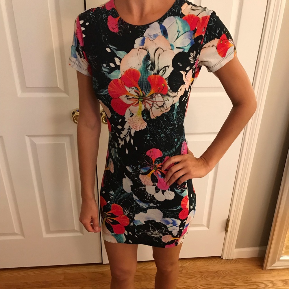 French Connection Short Sleeve Dress